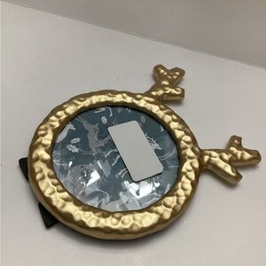 Rachel Zoe Round Christmas Reindeer Accent Picture Frame Fits 4’’x 4’’ Photo